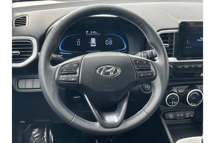 $18135 : Hyundai VENUE 2023 Limited 4 image 7