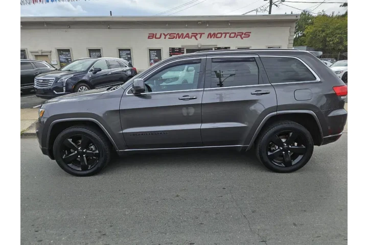 $999 : 2015 Grand Cherokee image 2