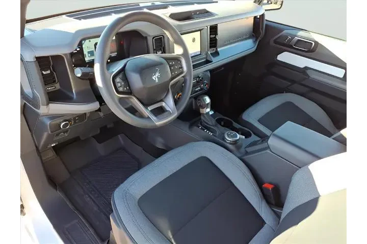 $32599 : Ford Bronco 2022 4x4 Base 2d image 10