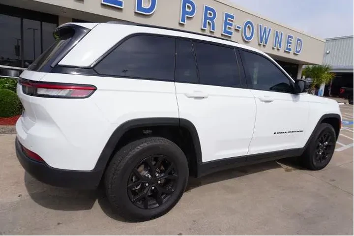 $32725 : Jeep Grand Cherokee 2024 4x2 image 6