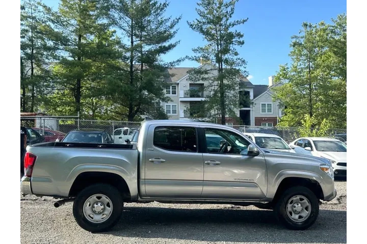 $21550 : 2021 Tacoma image 9
