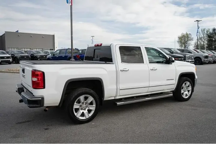 $21987 : GMC Sierra 1500 2015 4x4 SLT image 10
