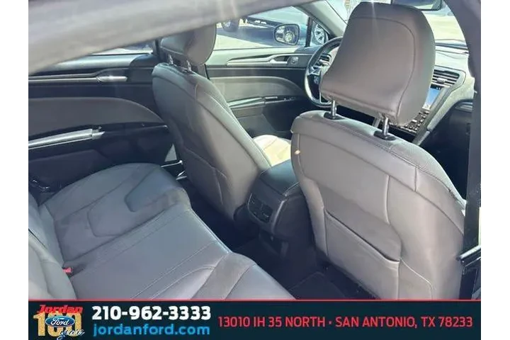 $13207 : Ford Fusion 2018 AWD V6 Spor image 8
