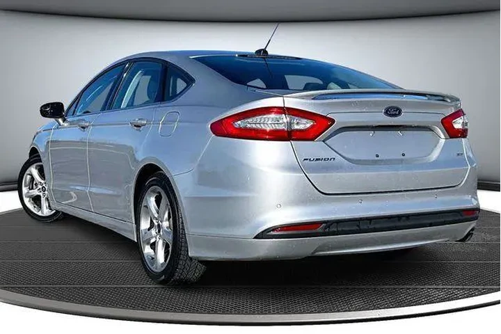 $6500 : Ford Fusion 2014 SE 4dr Seda image 4