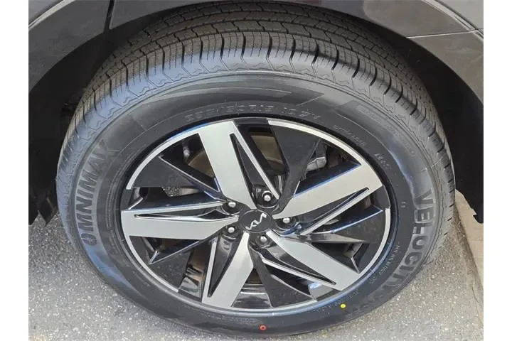 $24388 : Kia Sorento 2022 S 4dr SUV image 10