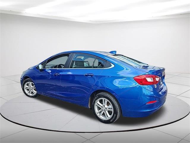 $9999 : Pre-Owned 2017 Cruze LT image 3