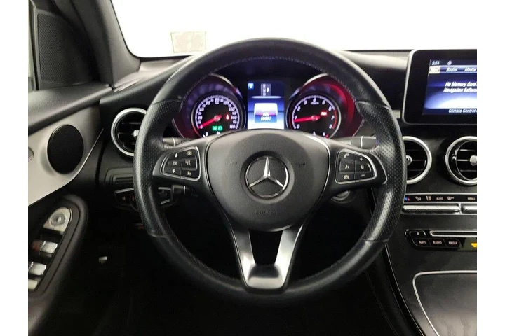 $19998 : Mercedes-Benz GLC 2019 GLC 3 image 10