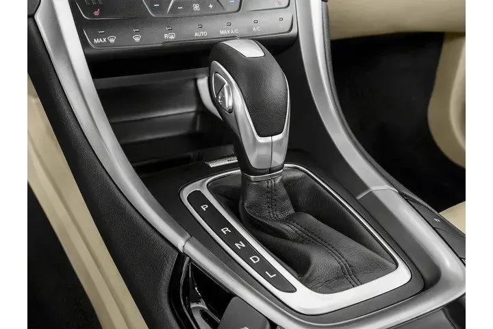 $12000 : Ford Fusion Energi 2016 SE L image 10