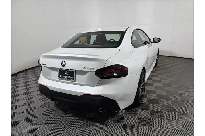 $39943 : BMW 2 Series 2024 AWD 230i x image 6