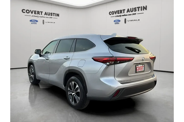 $22991 : Toyota Highlander 2021 XLE 4 image 3