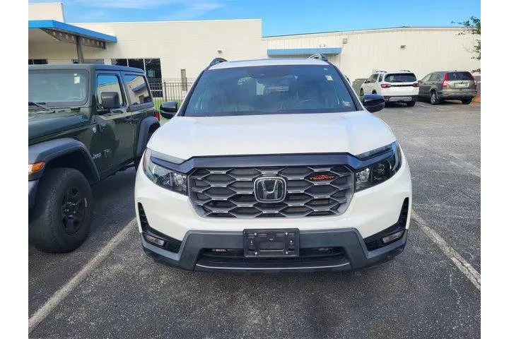 $35447 : Honda Passport 2023 AWD Trai image 2