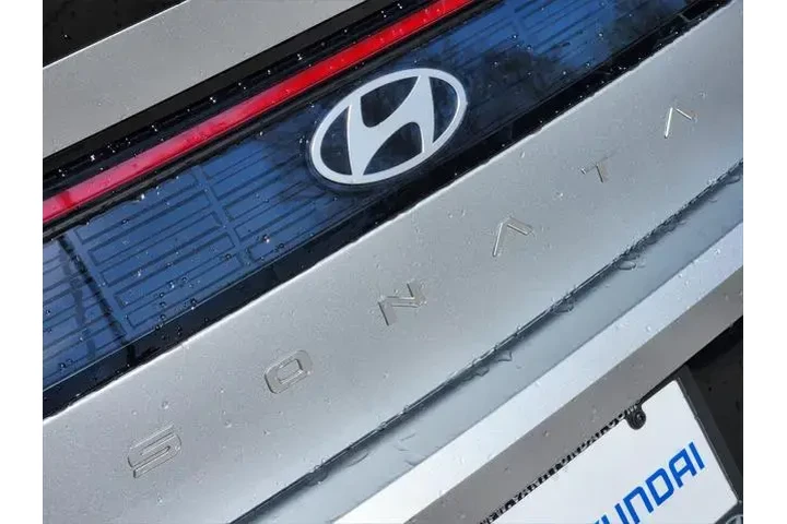 $31700 : Hyundai SONATA Hybrid 2025 L image 8