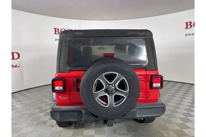 $26000 : Jeep Wrangler 2023 4x4 Sport image 7