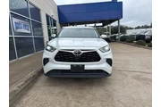 $26988 : Toyota Highlander 2022 L 4dr thumbnail