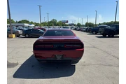 $17980 : 2019 Challenger SXT RWD thumbnail
