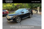 $11995 : 2017 Rogue SL thumbnail