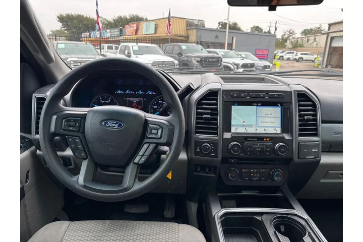 2018 F-250 XLT image 6