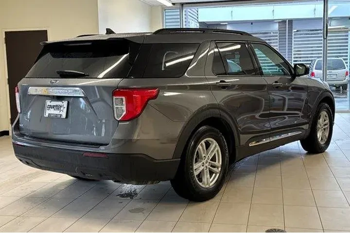 $23296 : Ford Explorer 2021 XLT 4dr S image 4