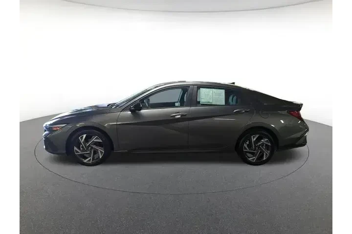 $20700 : Hyundai ELANTRA 2025 SEL Spo image 8
