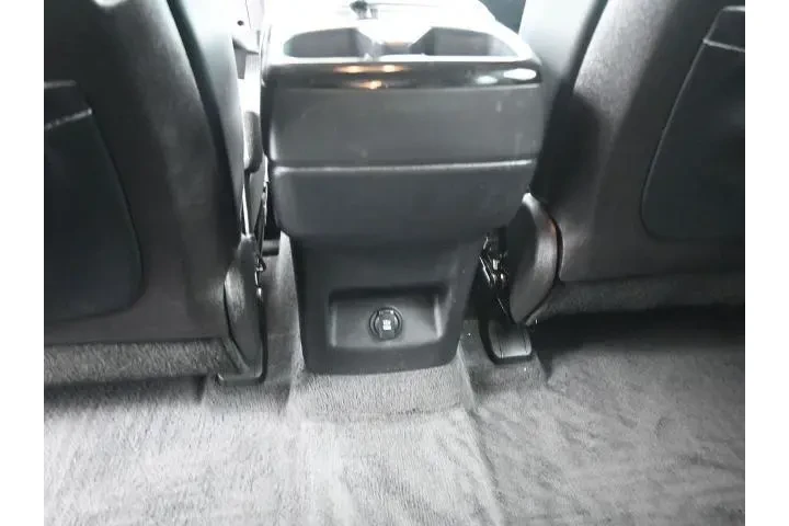 $31998 : Kia Telluride 2024 AWD S 4dr image 2