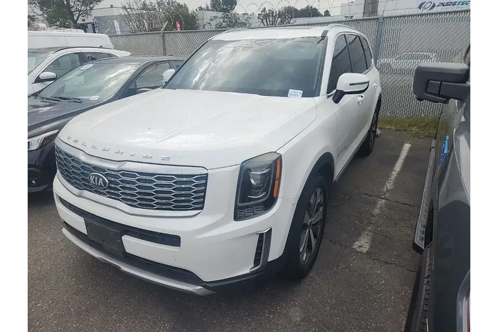 $20291 : Kia Telluride 2020 S 4dr SUV image 3