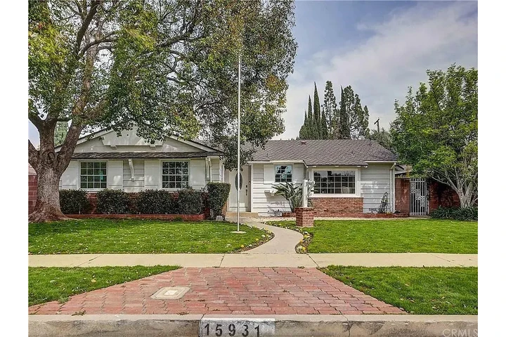 $2290 : Beautiful, well-kept image 1