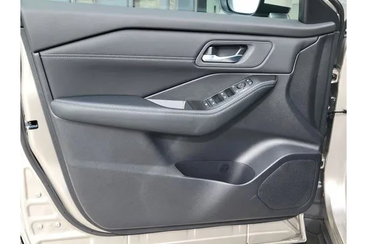 $30985 : Nissan Rogue 2026 image 7