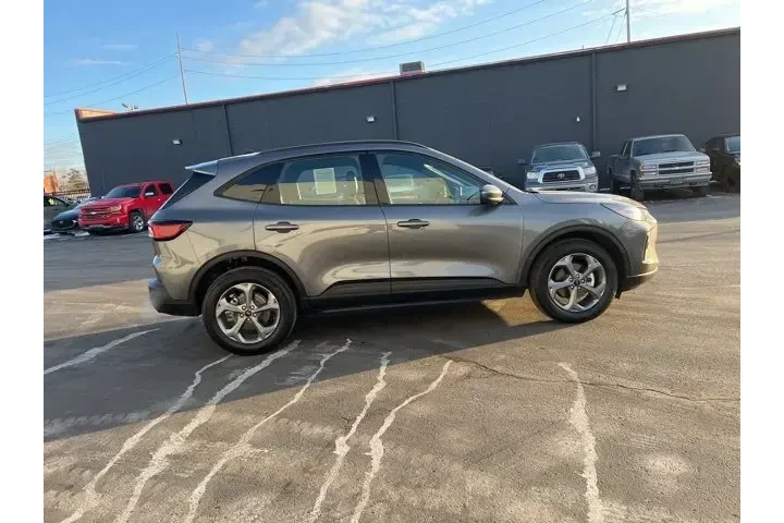 $29980 : Ford Escape 2025 AWD ST-Line image 5