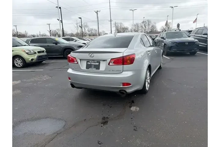 $13980 : Lexus IS 250 2010 AWD 4dr Se image 9