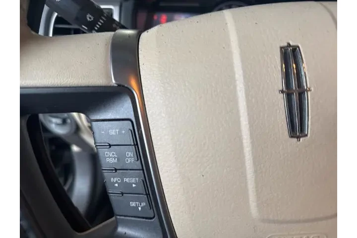 $9530 : Lincoln MKZ Hybrid 2011 4dr image 6