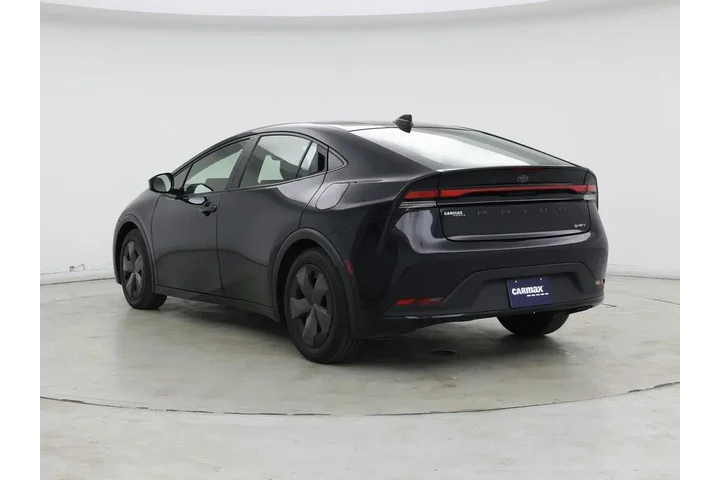 $24998 : Toyota Prius 2024 LE 4dr Hat image 2