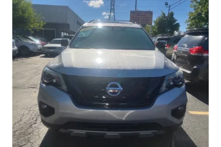 $20500 : 2019 Pathfinder SL image 6