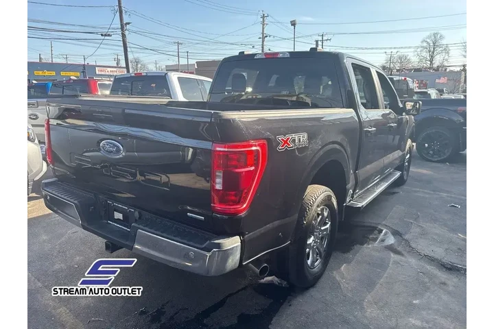 $39474 : Ford F-150 2023 4x4 XLT 4dr image 8