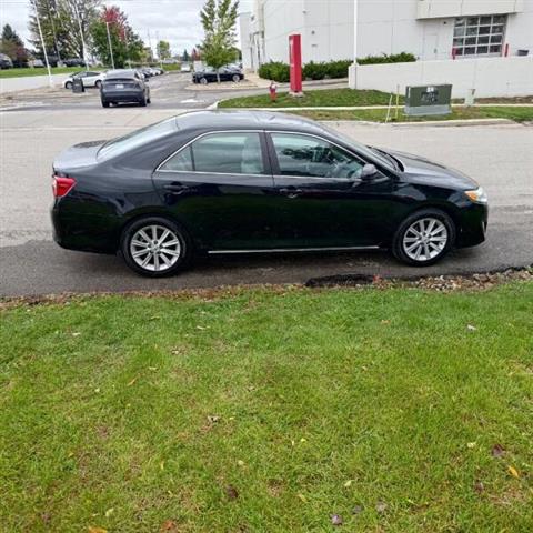 $7500 : 2012 Camry XLE image 7