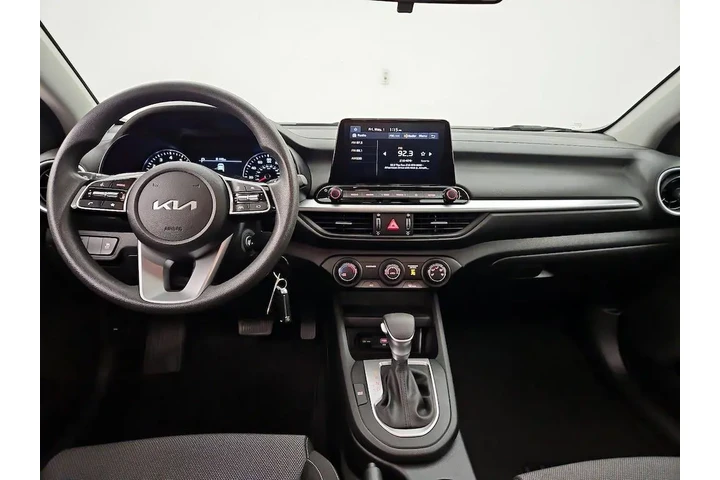 $19998 : Kia Forte 2024 LXS 4dr Sedan image 9