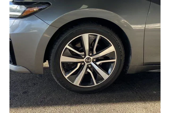 $15487 : Nissan Maxima 2020 3.5 SV 4d image 9