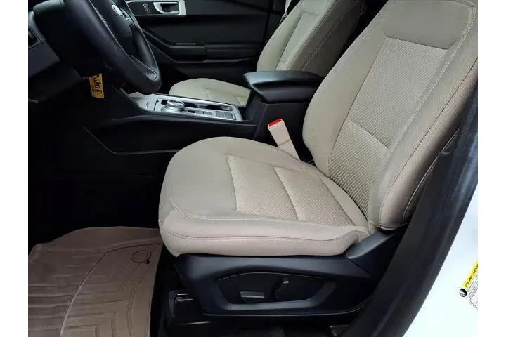 $26266 : Ford Explorer 2021 Base 4dr image 6