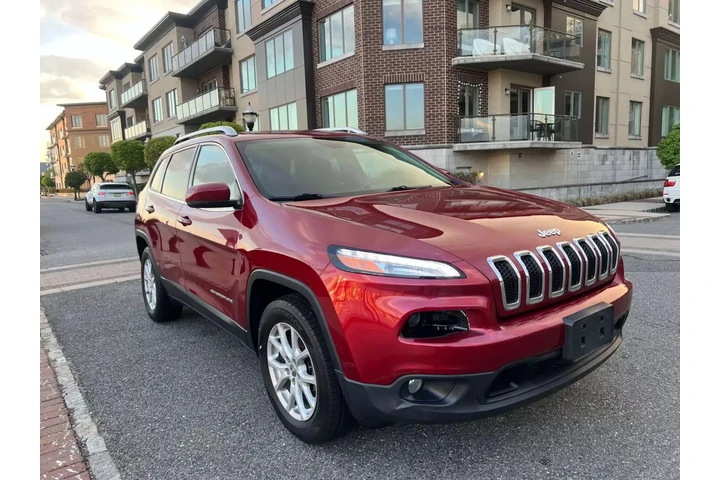 $9495 : 2017 JEEP CHEROKEE LATITUDE S image 2