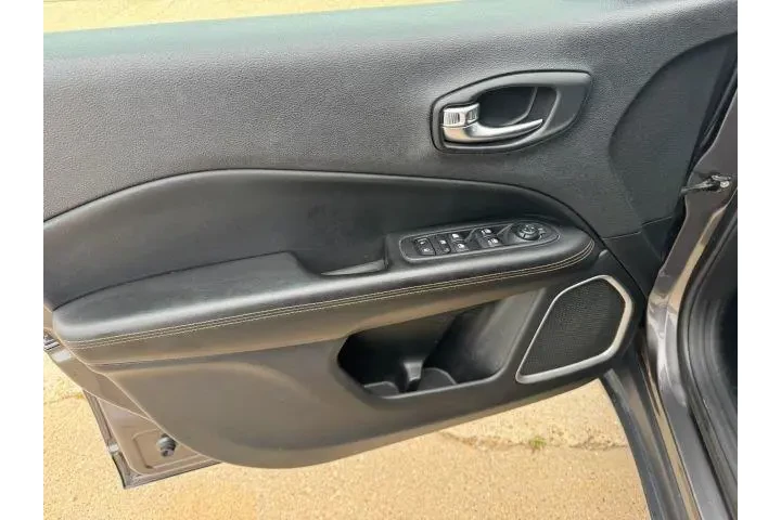 $11900 : Jeep Compass 2019 High Altit image 9