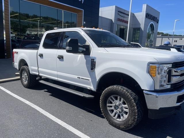 $39998 : PRE-OWNED 2017 FORD F-250SD X image 4