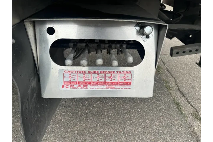 $91990 : 2023 RAM 5500 image 10