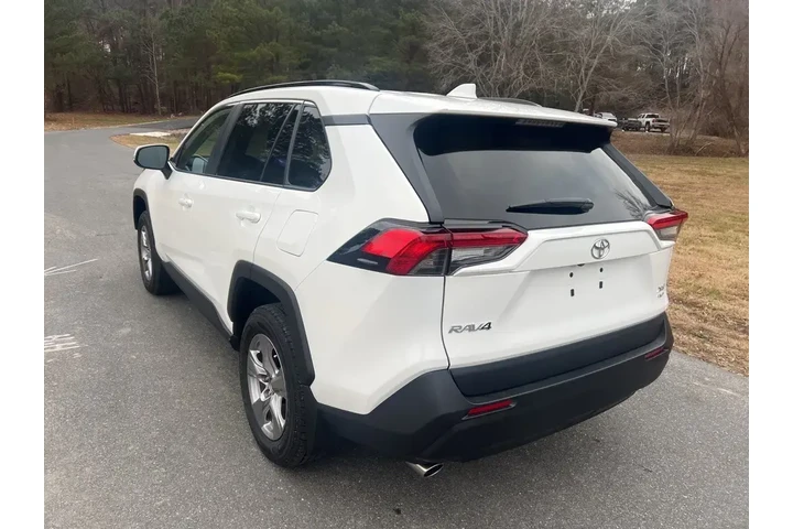 $34777 : Toyota RAV4 2025 AWD XLE 4dr image 7