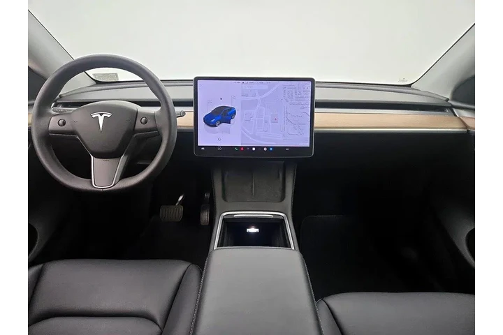 $33998 : Tesla Model Y 2023 AWD Long image 9