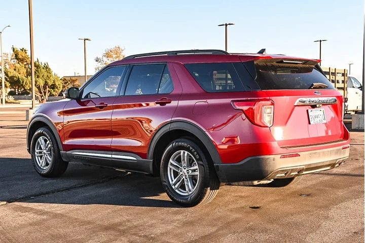Ford Explorer 2022 XLT 4dr S image 6