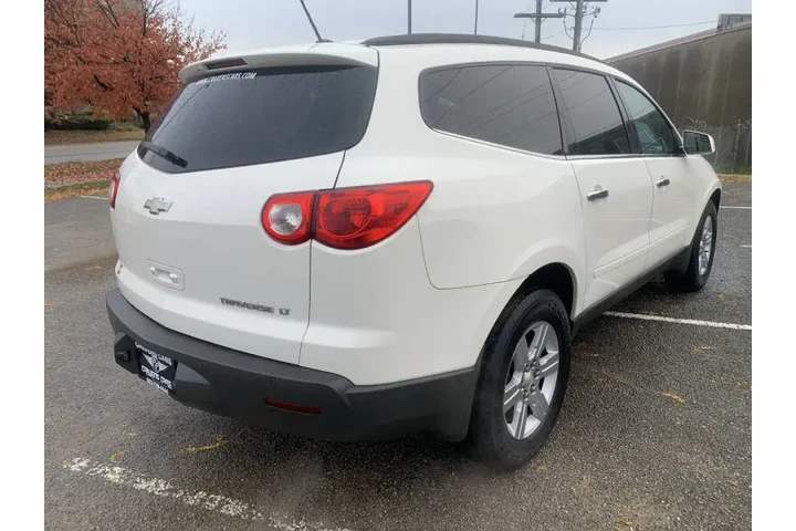 $4995 : 2011 Traverse LT image 6