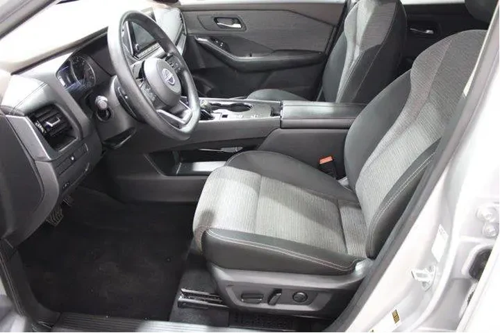 $19955 : Nissan Rogue 2022 SV 4dr Cro image 5