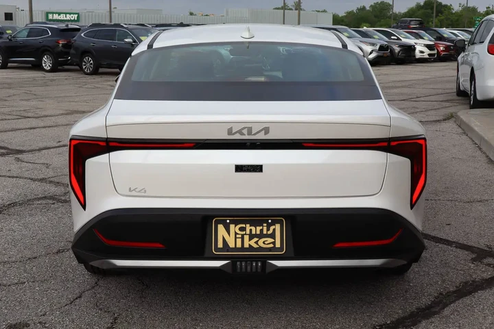 $20788 : 2025 K4 LXS FWD image 5