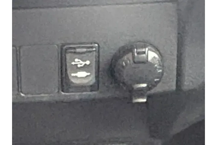 $14897 : Toyota RAV4 2015 XLE 4dr SUV image 6