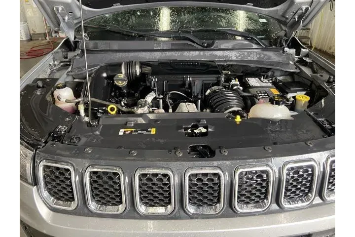 $18993 : Jeep Compass 2024 4x4 Latitu image 10