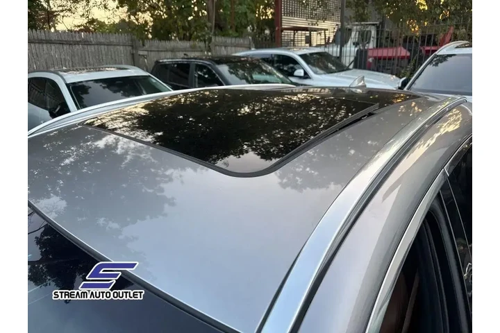 $33451 : Genesis GV70 2023 AWD 2.5T S image 5